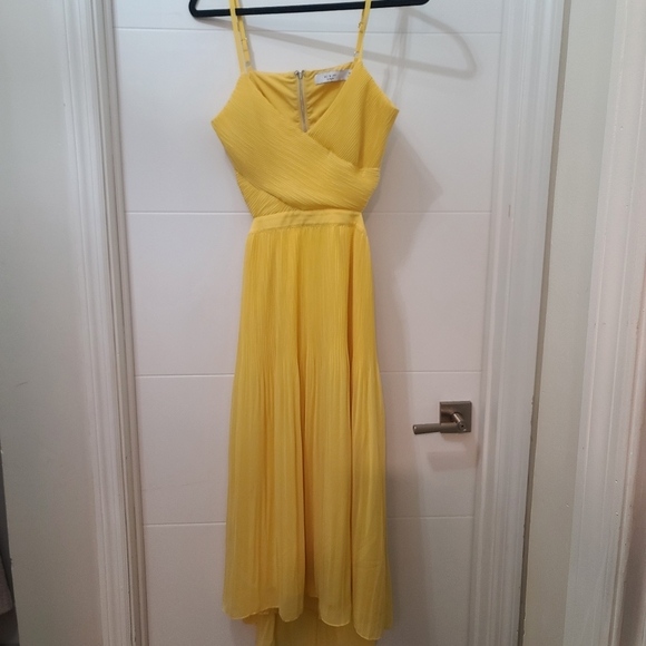Ali & Jay For The Gram Pleated Midi Dress in Yellow Sz M - Picture 8 of 16
